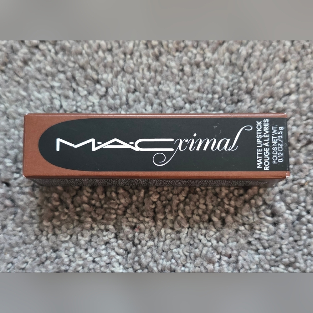 MAC MACximal 685 Iconic Photo Silky Matte Lipstick, 0.12 Oz, 1PK